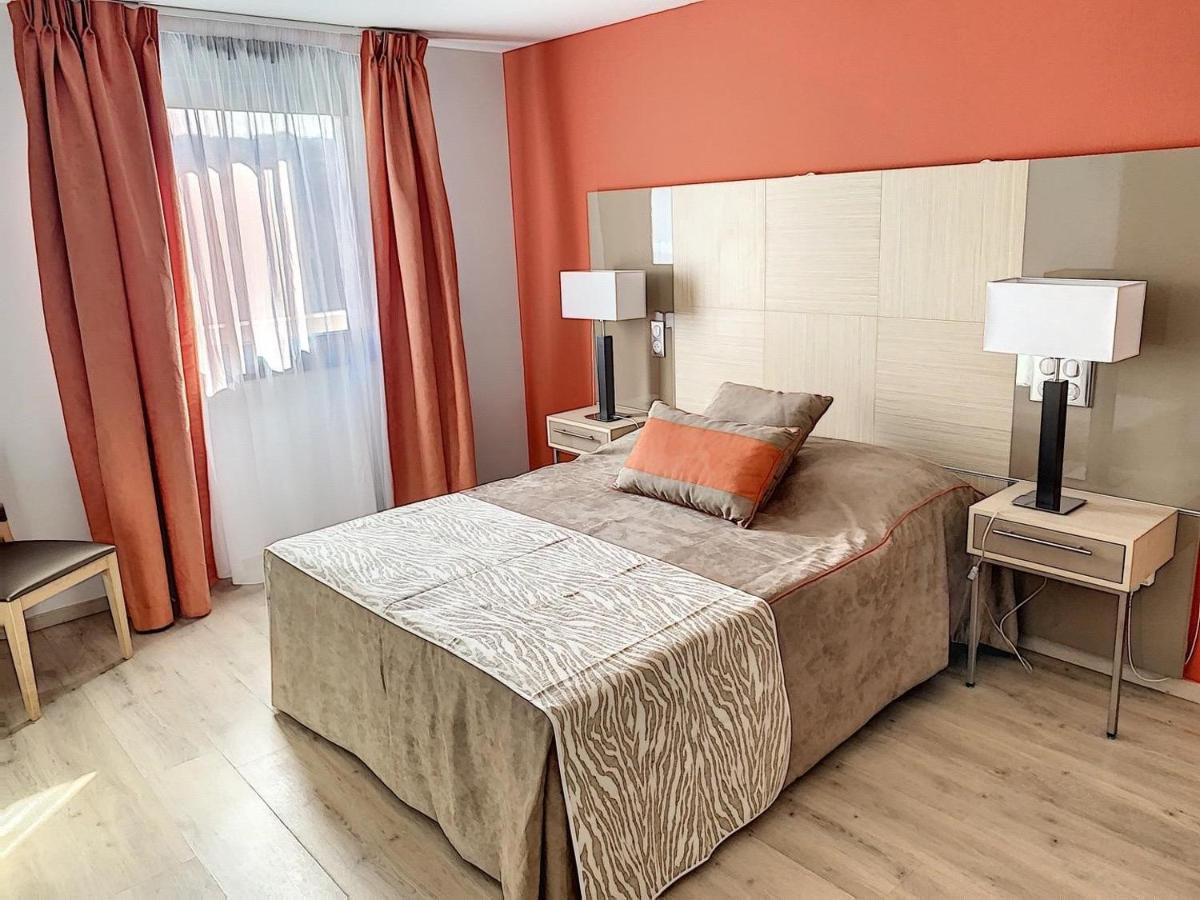 Zenao Montreuil- Croix De Chavaux Apartment Montreuil  Ngoại thất bức ảnh