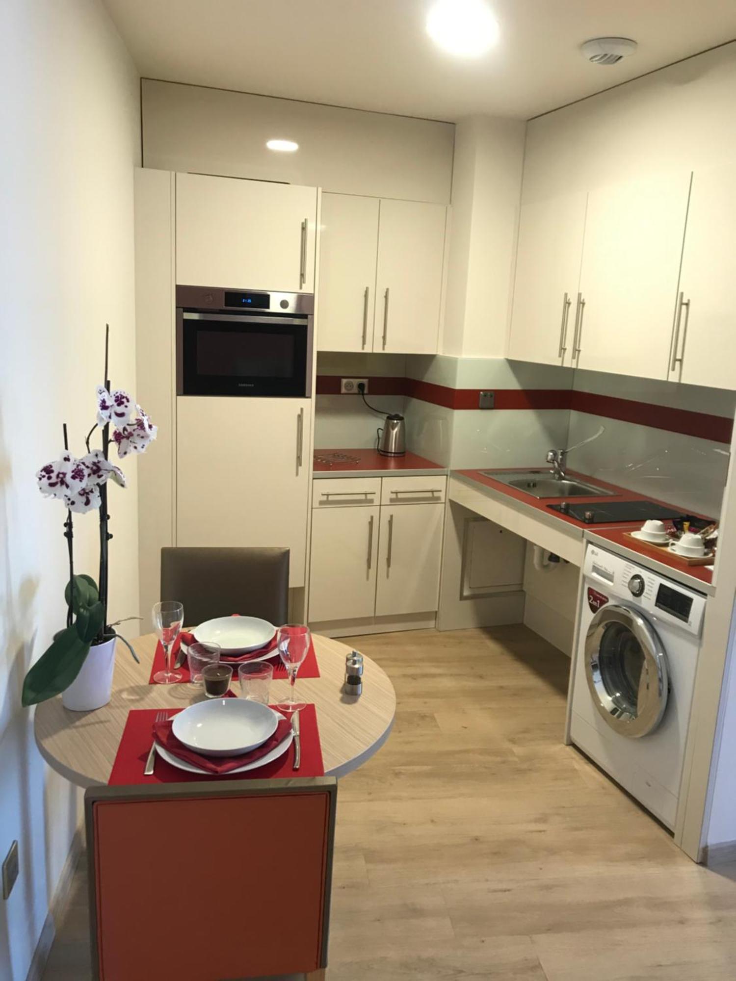 Zenao Montreuil- Croix De Chavaux Apartment Montreuil  Ngoại thất bức ảnh