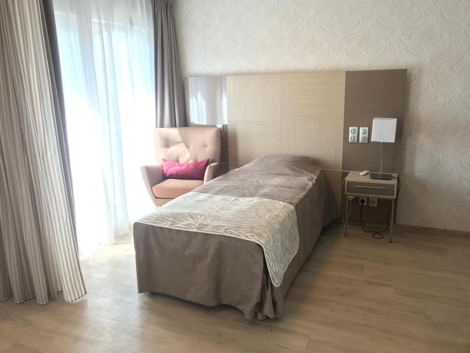 Zenao Montreuil- Croix De Chavaux Apartment Montreuil  Ngoại thất bức ảnh