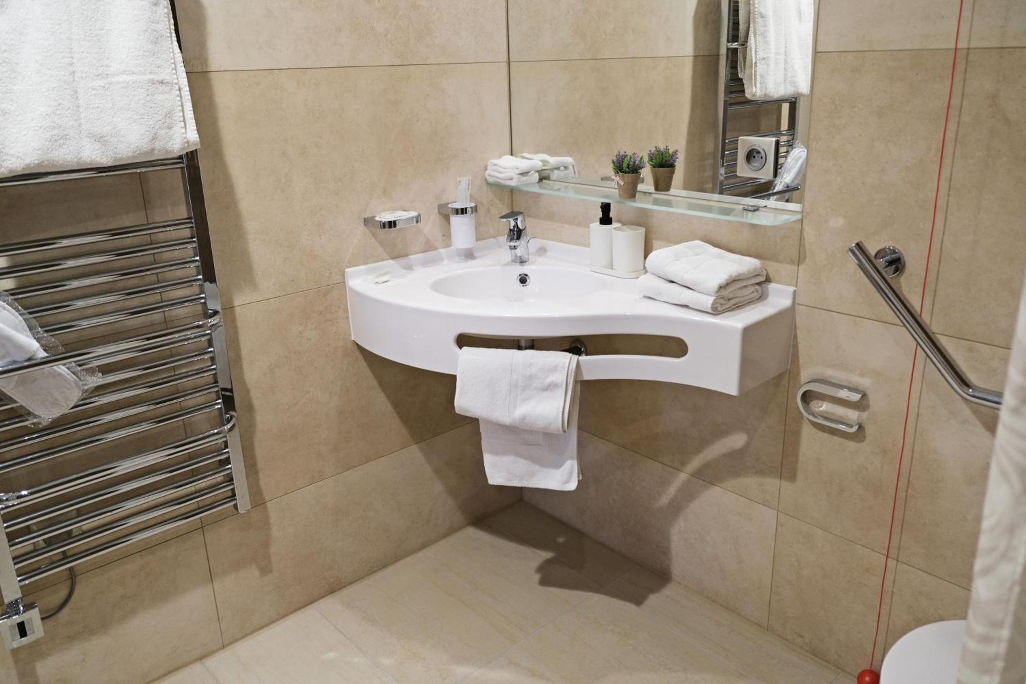 Zenao Montreuil- Croix De Chavaux Apartment Montreuil  Ngoại thất bức ảnh